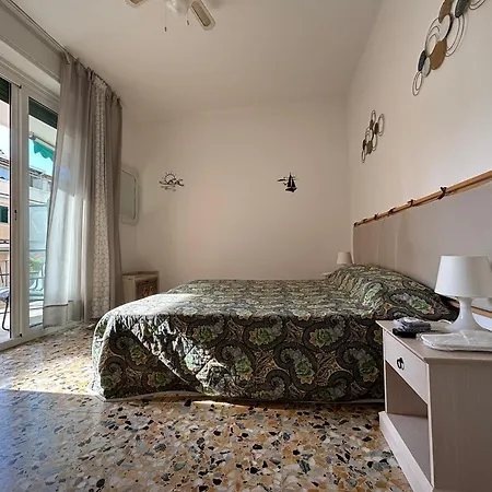 Casa Mimin, Vista Mare, Adults Only, Apartmán Sanremo