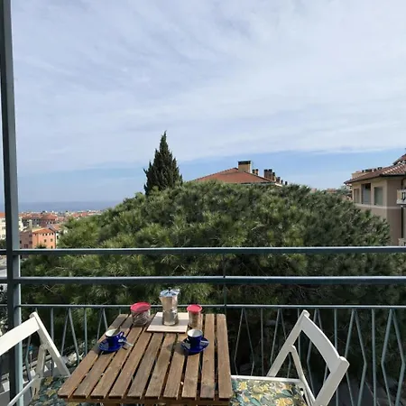 Apartment Casa Mimin, Vista Mare, Adults Only, Sanremo