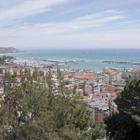 Casa Mimin, Vista Mare, Adults Only, Апартаменты Санремо